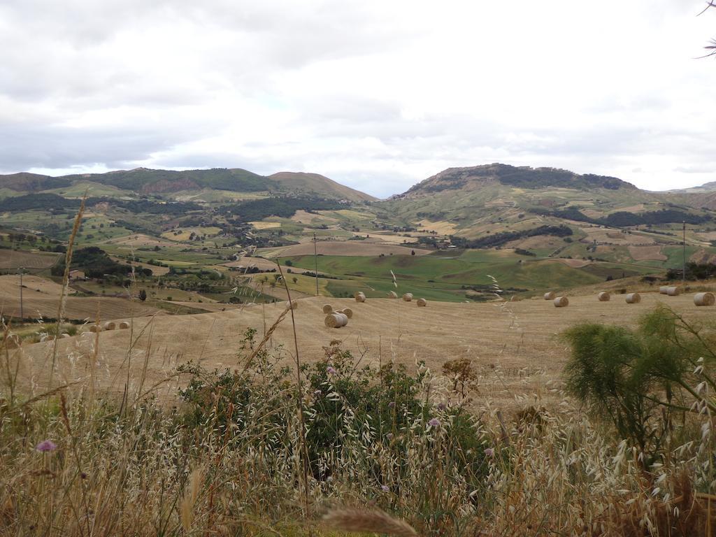 Agriturismo San Pietro ガンジ エクステリア 写真