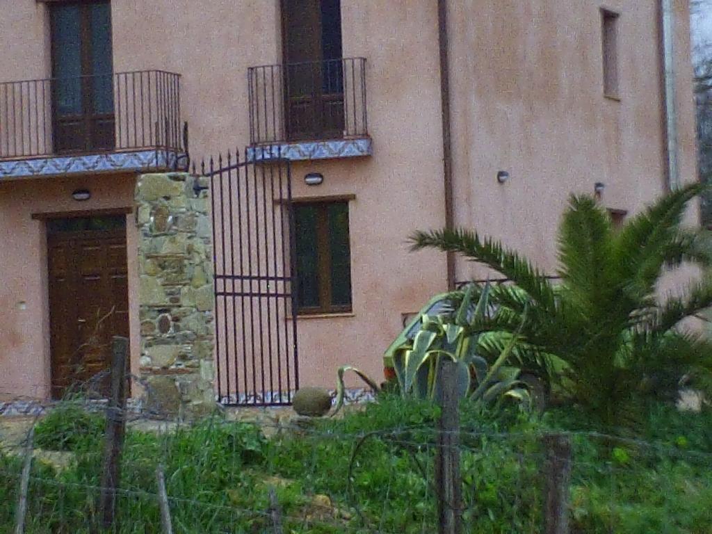 Agriturismo San Pietro ガンジ エクステリア 写真